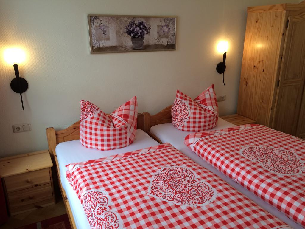 Pension Zum Bauernstuebl Meerane Extérieur photo