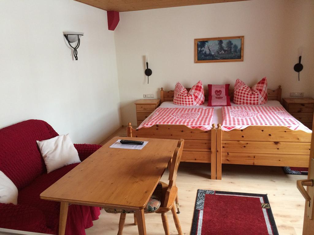 Pension Zum Bauernstuebl Meerane Extérieur photo