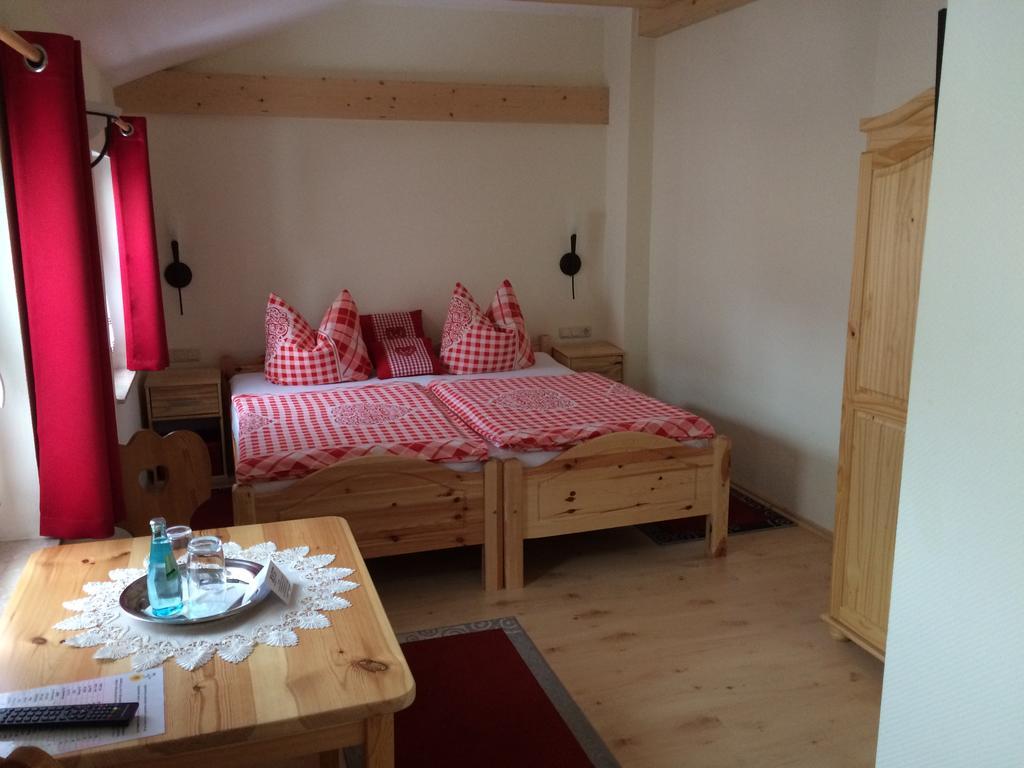 Pension Zum Bauernstuebl Meerane Extérieur photo